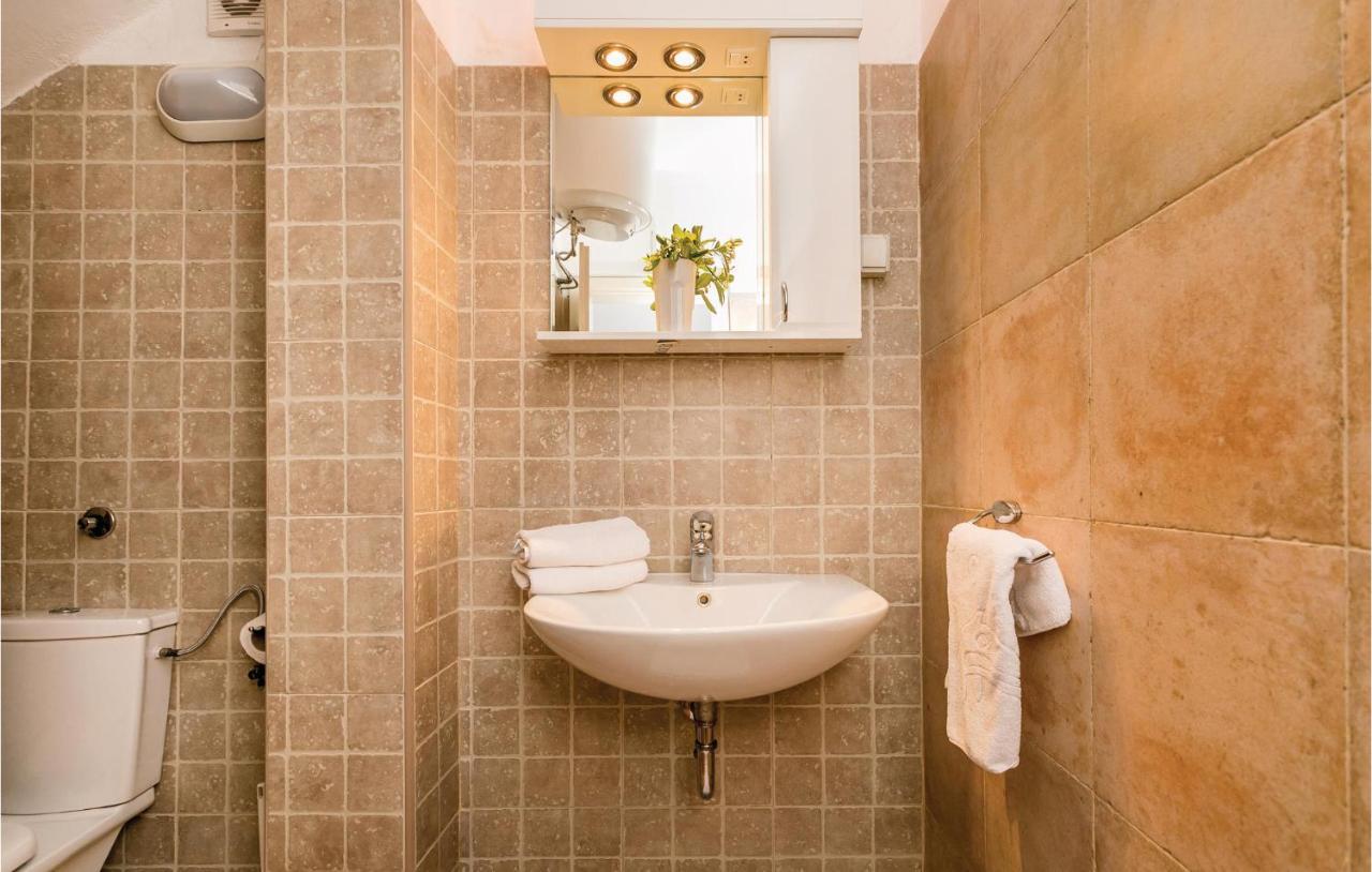 Lovely Home In Kotor With Wifi Extérieur photo